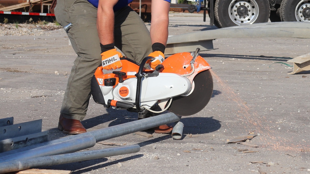 Struck-By – Avoiding Equipment Kickback